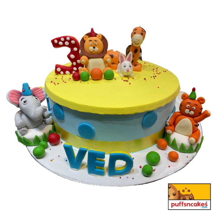 (784) Animals Jungle Theme Semi Fondant Cake